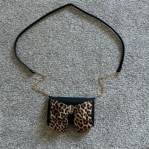 Crossbody cute bow, built in wallet